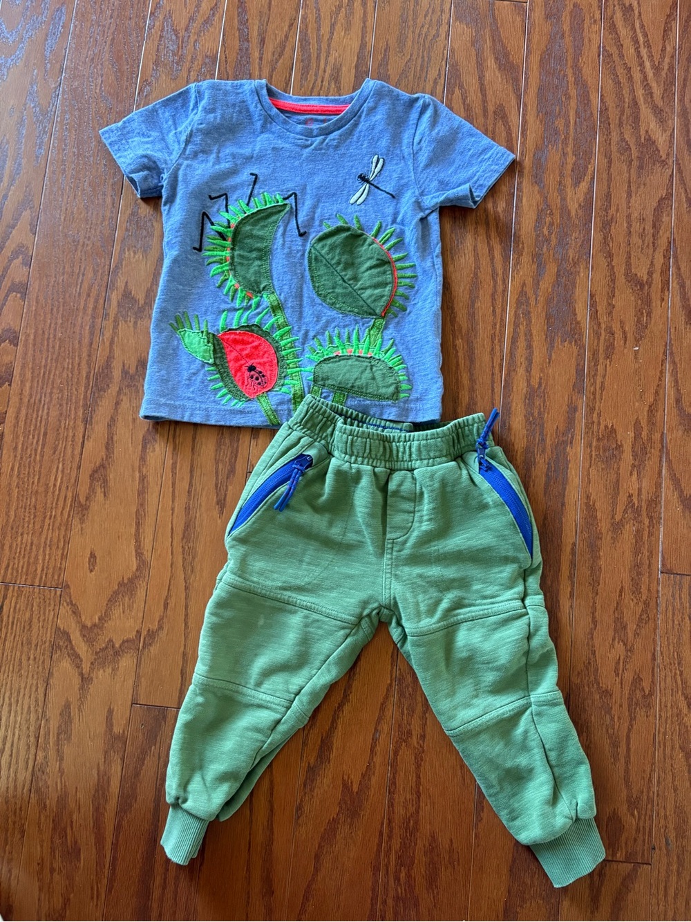 Mini Boden tee and joggers